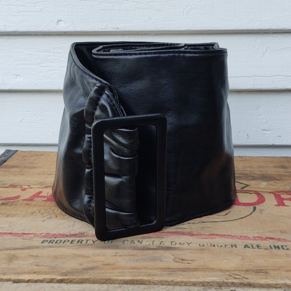 Vintage Accessories - 1980s Wide stylish retro black leather belt